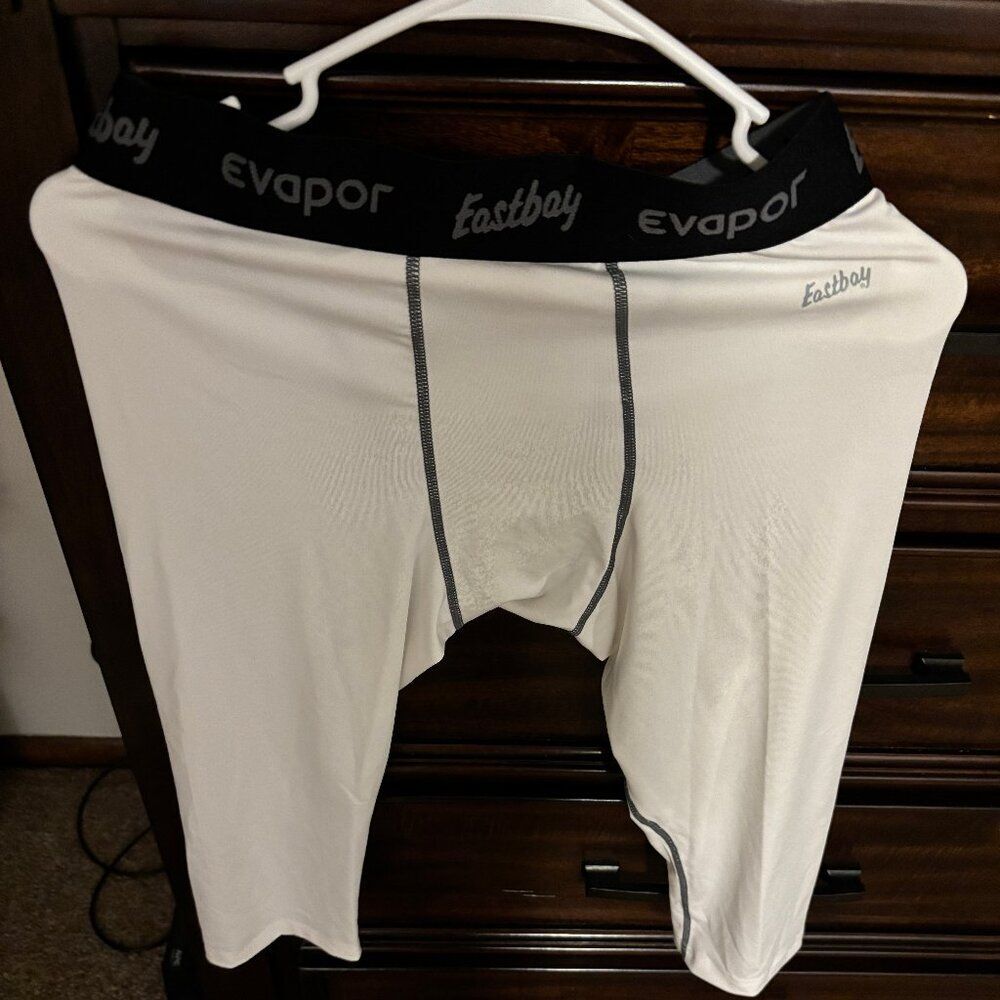 Eastbay Evapor compression shorts Large NWOT